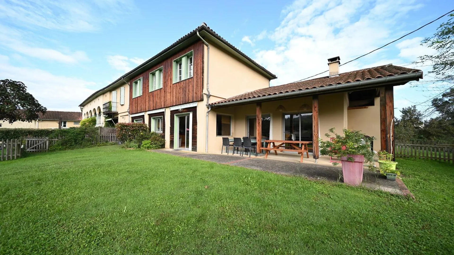 Holiday home Le Clos Saint-Paul Nature - 8 Pers Estadens France